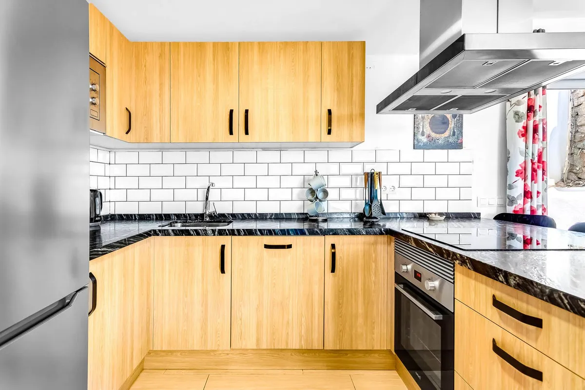 8b93508d-f9ff-47bc-890e-930145345ae7