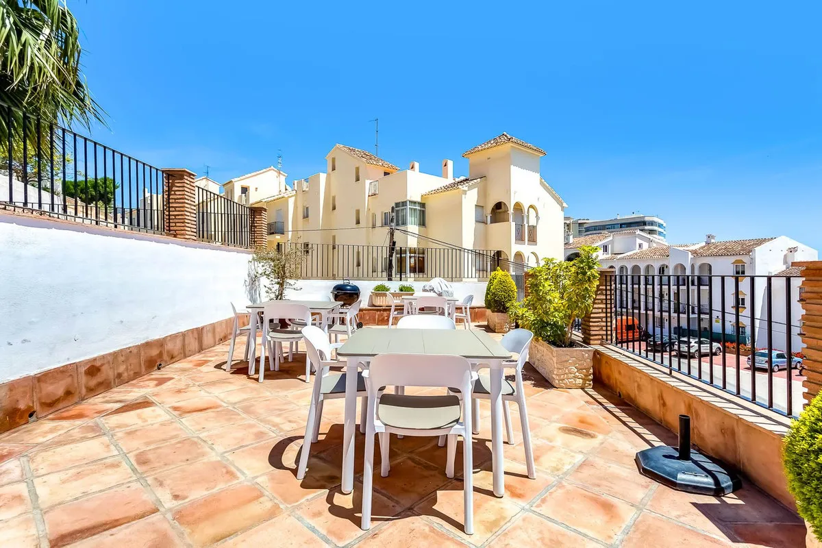 ad7af8b4-5ef1-4603-8ab9-b3bb96da8fa9