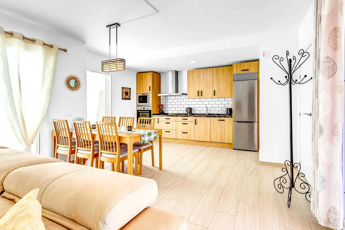 e0079063-1308-400c-a987-b74cb50d5e50