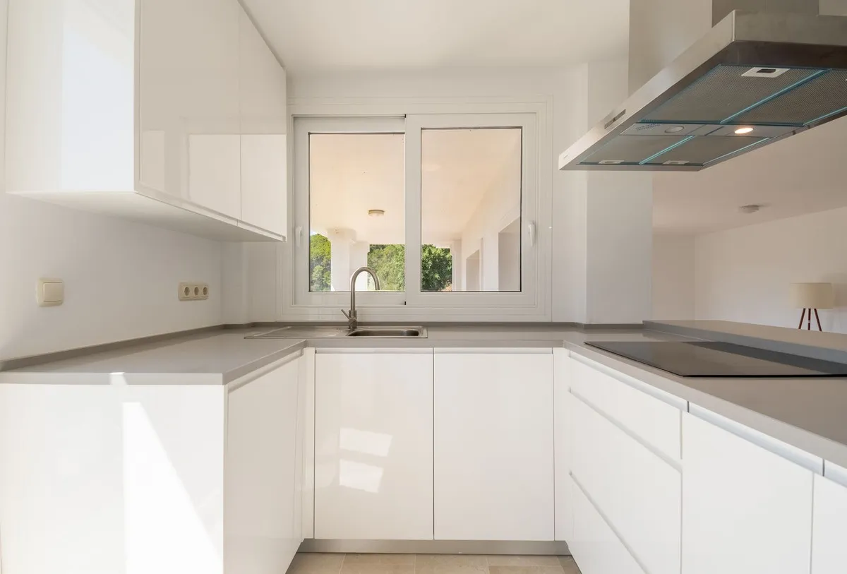 0437307b-3a0f-45e1-a4a6-f7cdd3584007