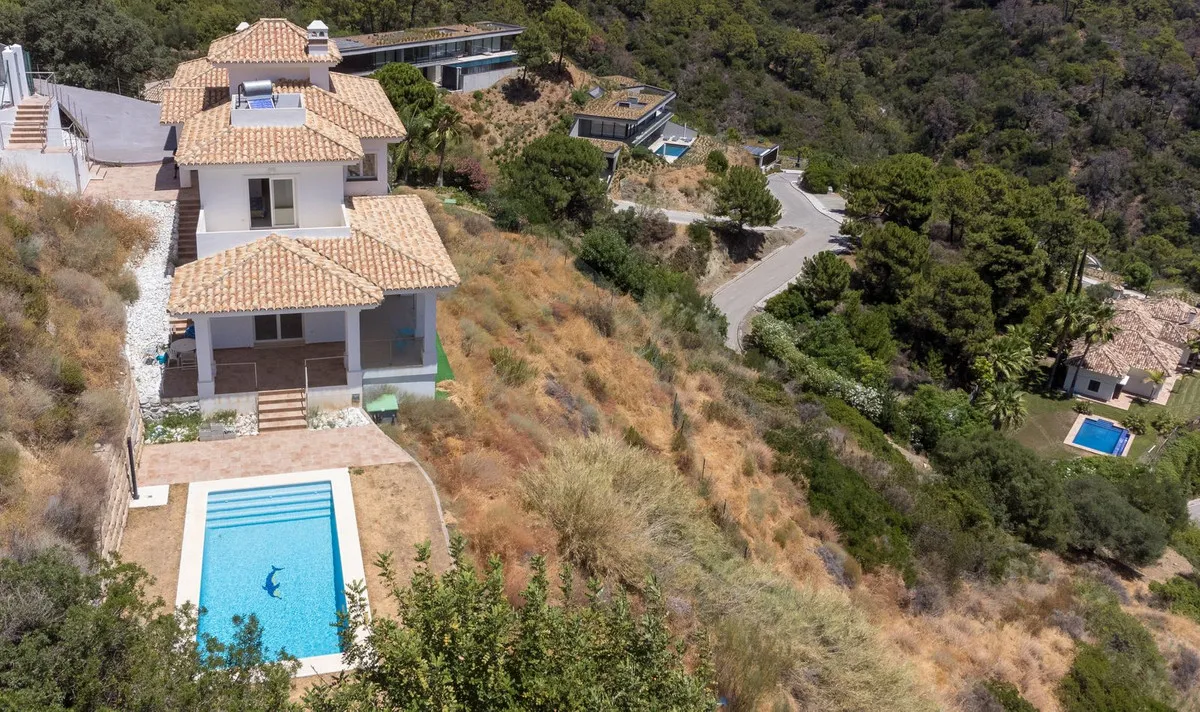 ca95d42c-30b6-45c1-9b49-a9f161602ab2