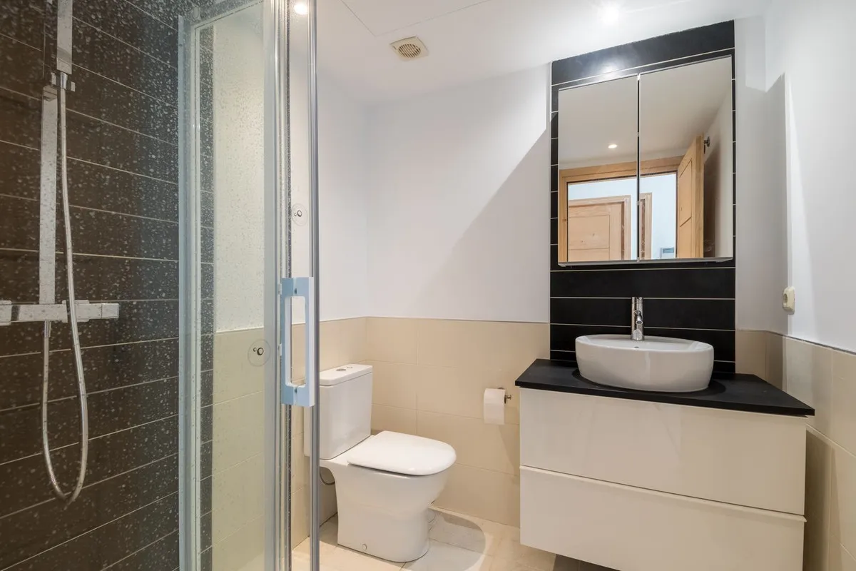 d6c6159b-ce6b-4aa8-8a57-a3073366993d