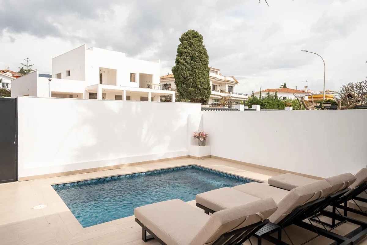 2244cebd-5d1f-4db4-9e96-f88f543d508c