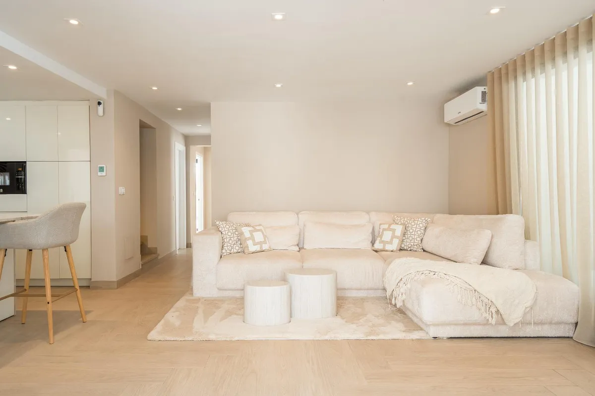 52adfcf1-f944-4854-88e9-2ec1591bbd6c