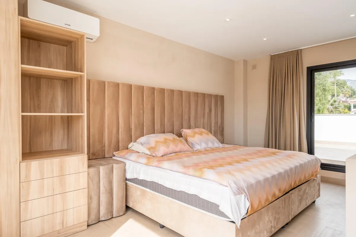 6b230979-cc2b-4ccf-9b6a-81f9bef53fe7