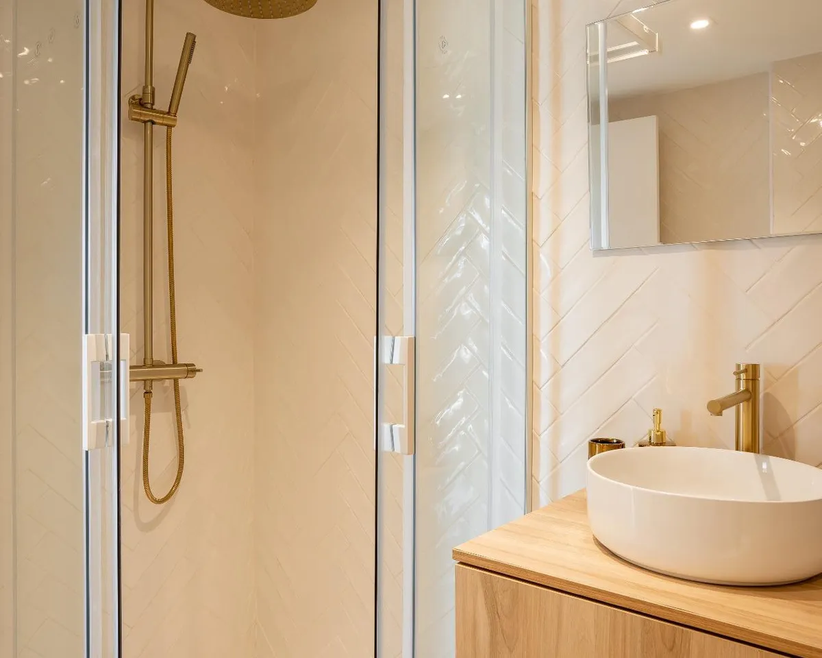 85851dc3-cdee-4b98-b323-29562633f99c