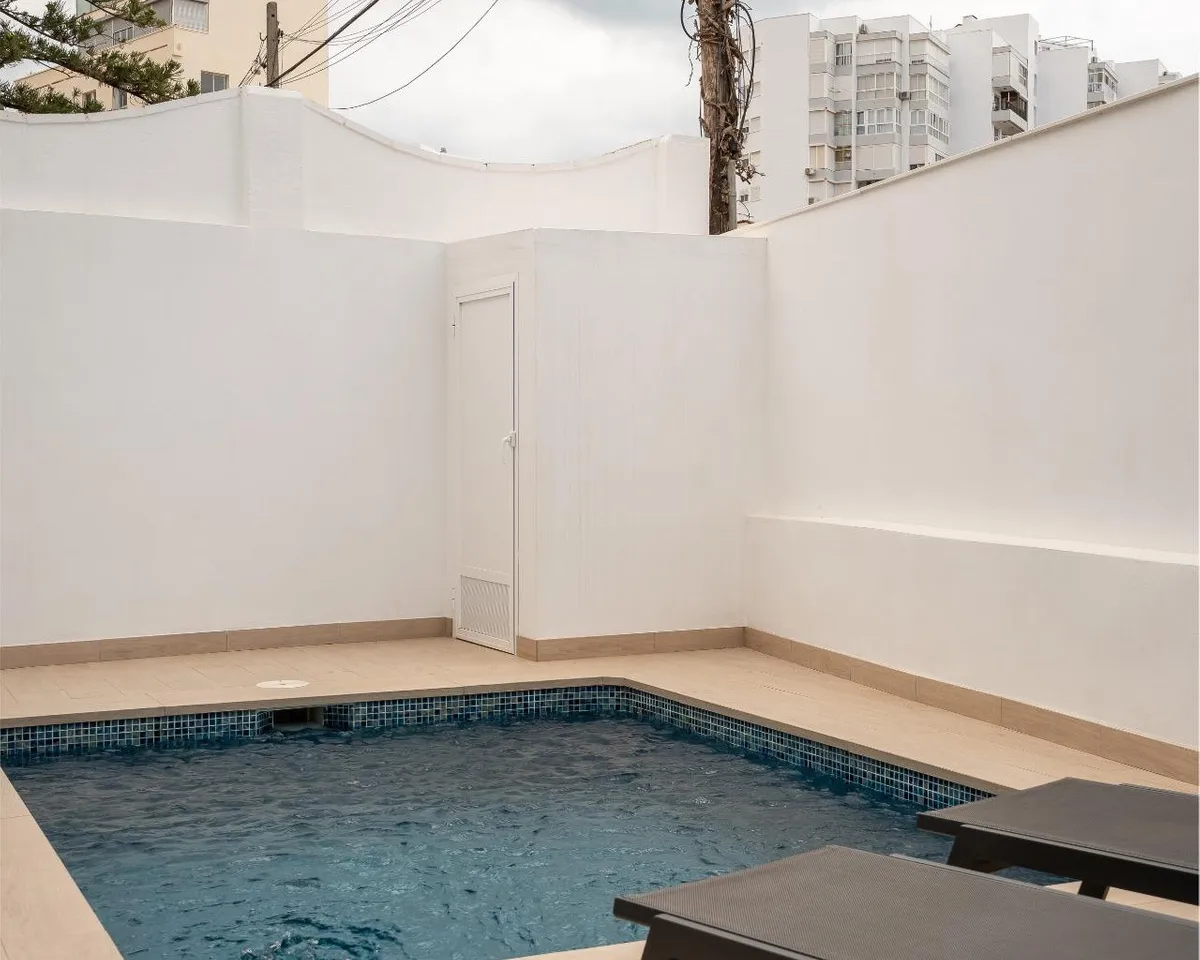 dd17f363-ce91-4a56-945a-863ce900b496