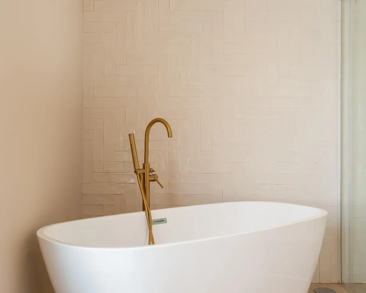 e4a66fc0-1f21-4641-baf9-431d17d08b36