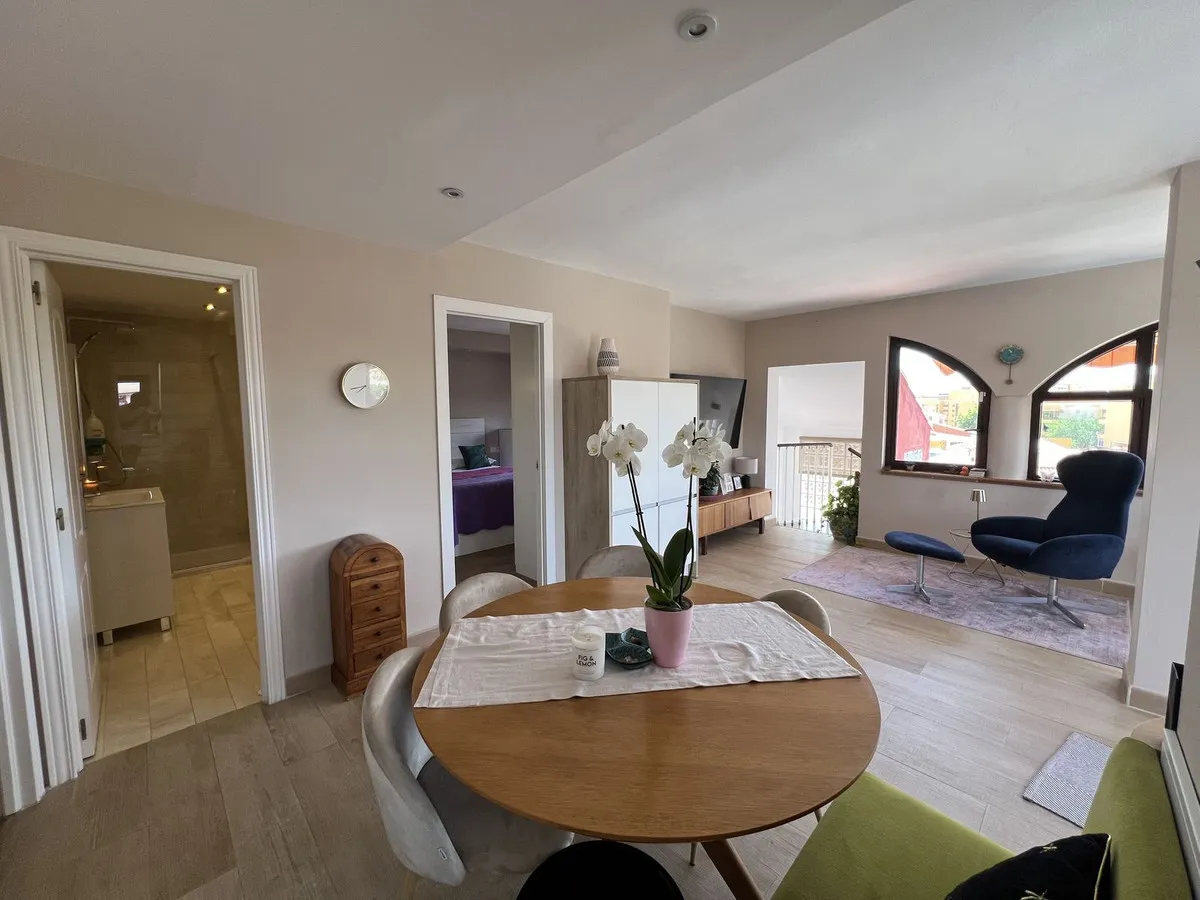 71866764-2bdb-4cfb-a6f6-7f55b105f566