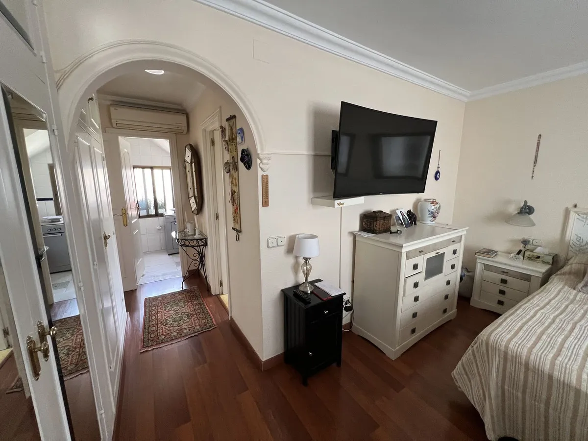 ac24b9b6-2c16-4179-a502-7b9d0ddf1433