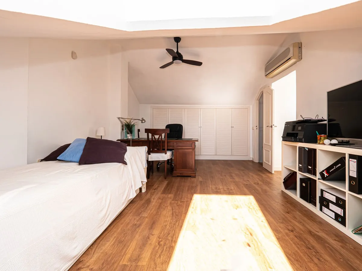 7d7a8fae-50fc-4be0-8c4b-3cf8aa91f19a