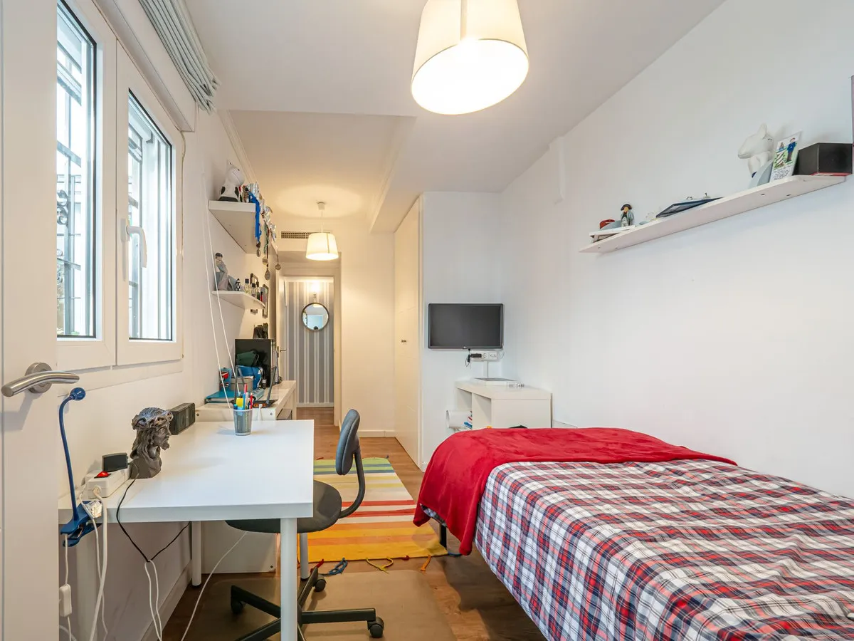 ea23d9ac-b6d6-418e-badb-c2feaf038985