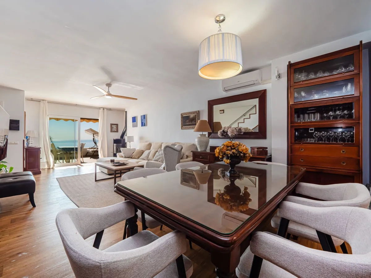 eaf7e756-4572-4e97-a26e-717055f83922