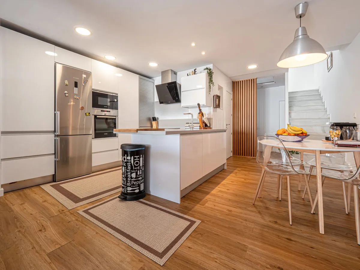 ececd6da-a60b-4488-921f-002f103375e3