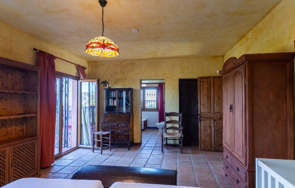 7bf9e5c3-6180-4226-a8da-b0324333ab68