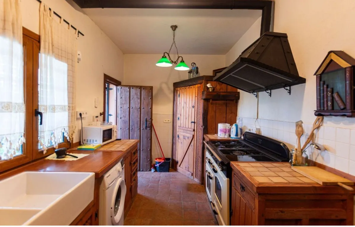 b02ae750-13ec-489b-b816-44586bd1e840