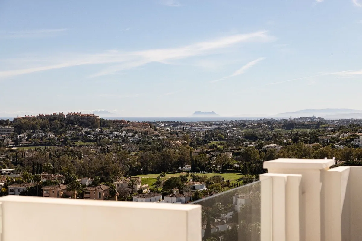 93bc7fd9-5302-4dbe-bc1b-d07571f52a9e