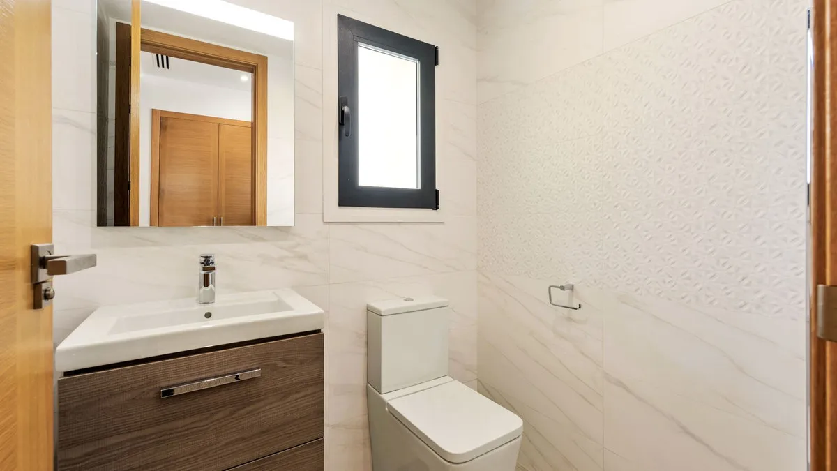 d72123c4-62c8-440e-ba8b-b0c7f87b5731