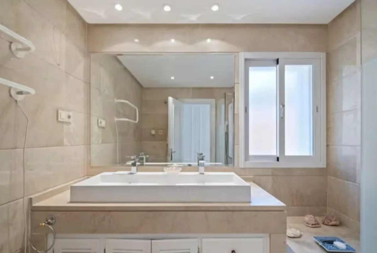 3829beda-2f72-486c-9b39-968fc935bdfa