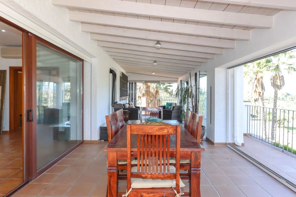 210cc6d2-6420-4223-8c1e-1d9484d1895d