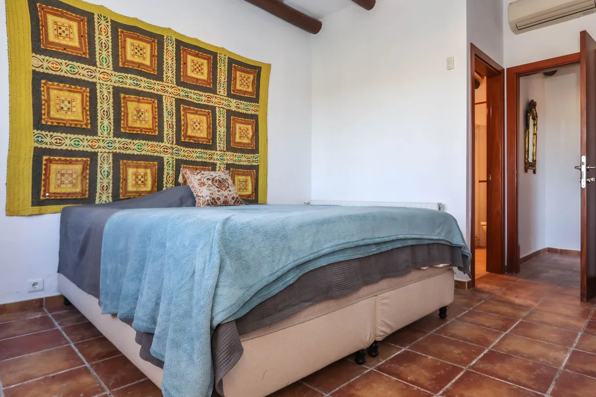 47a6e4c5-6af7-4635-85b4-22d481de8233