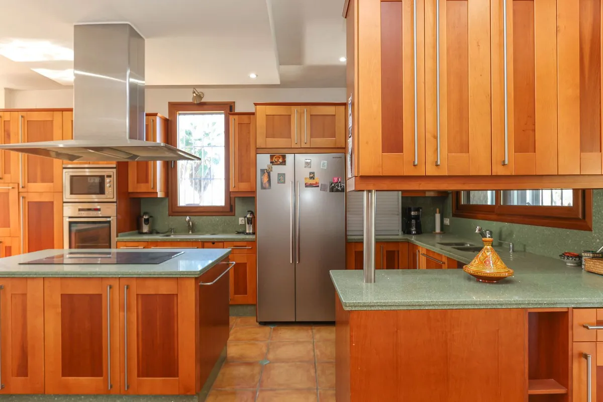 abf03966-be7c-4af2-b8f9-ea3cb2161211