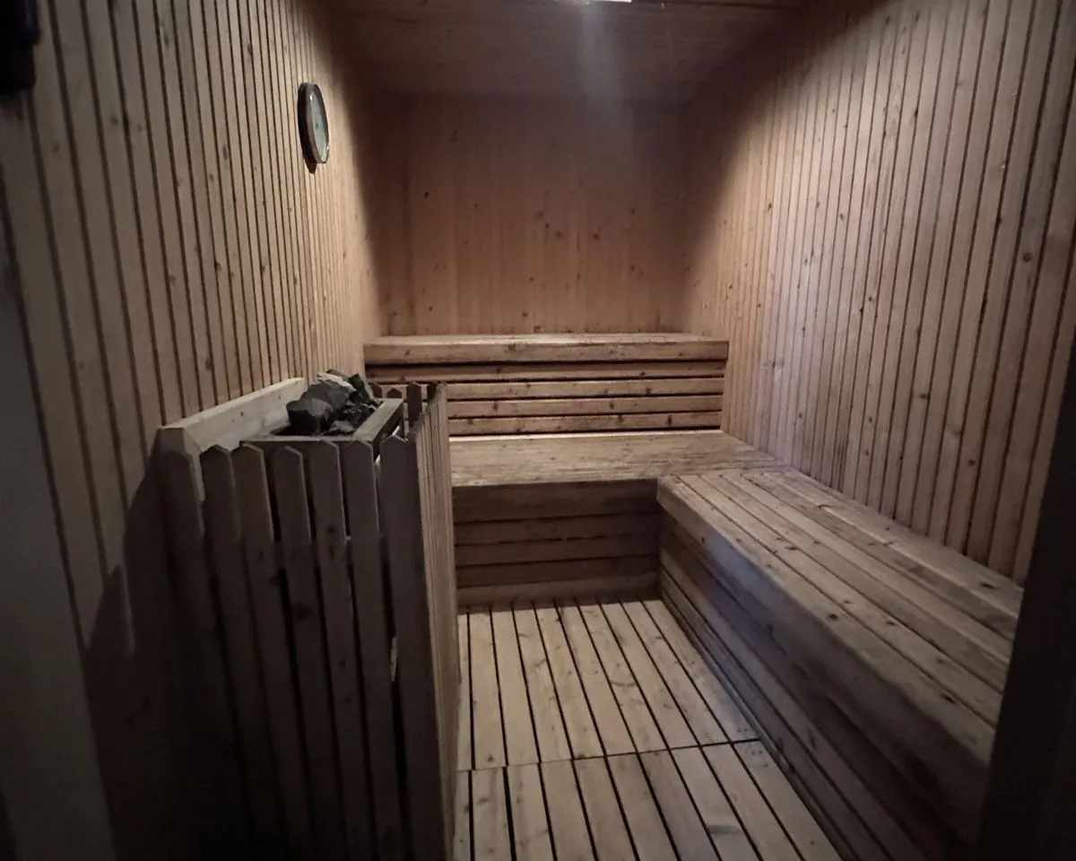 1c54c715-3432-493d-a795-70d12ad325d2