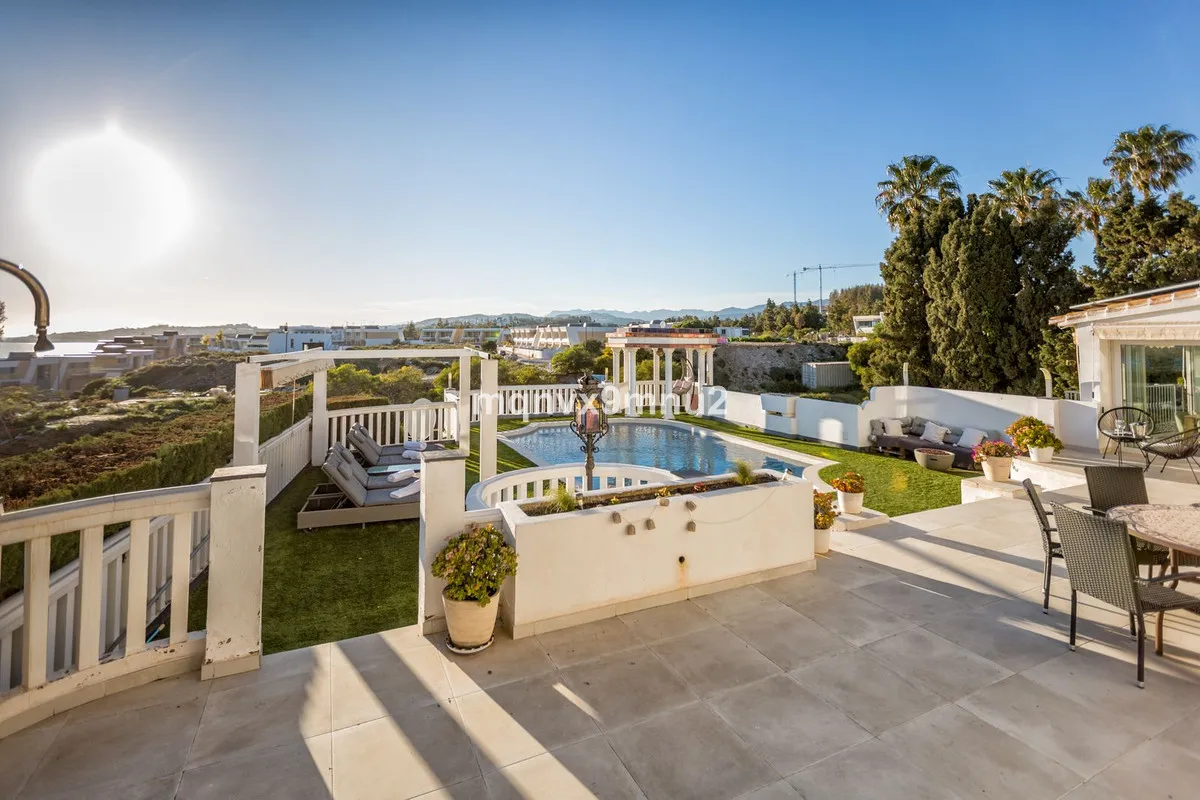 049d145b-a0f7-4999-9ce9-5e49452efdd6