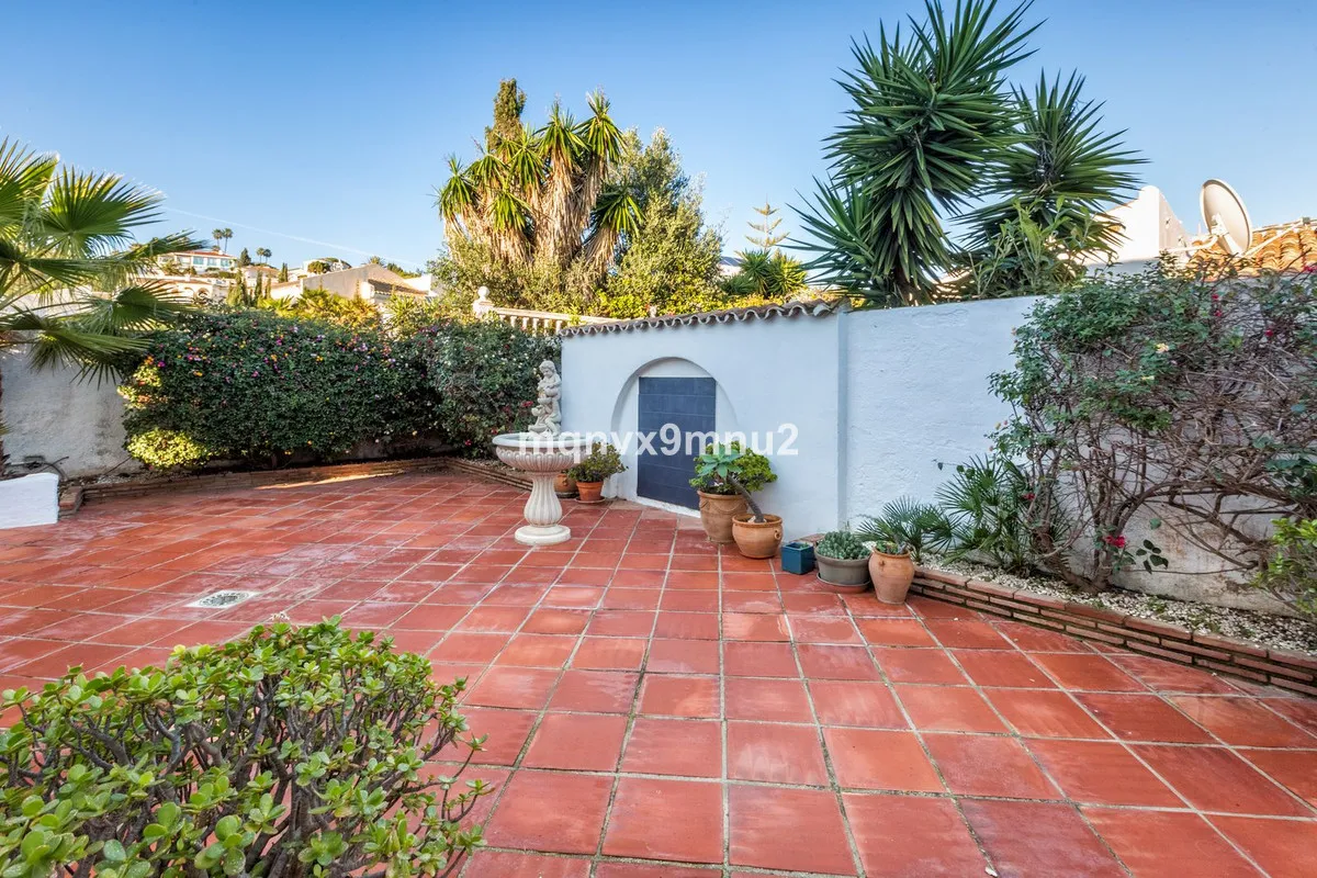 833bc315-2314-41fc-8c35-2d80f2a36995