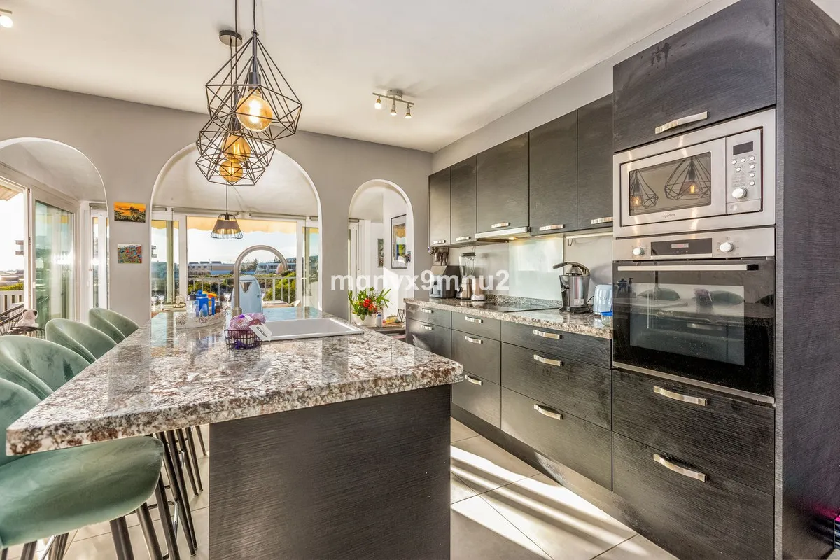 b97b84d6-cc1b-4f4a-b230-90790522814f