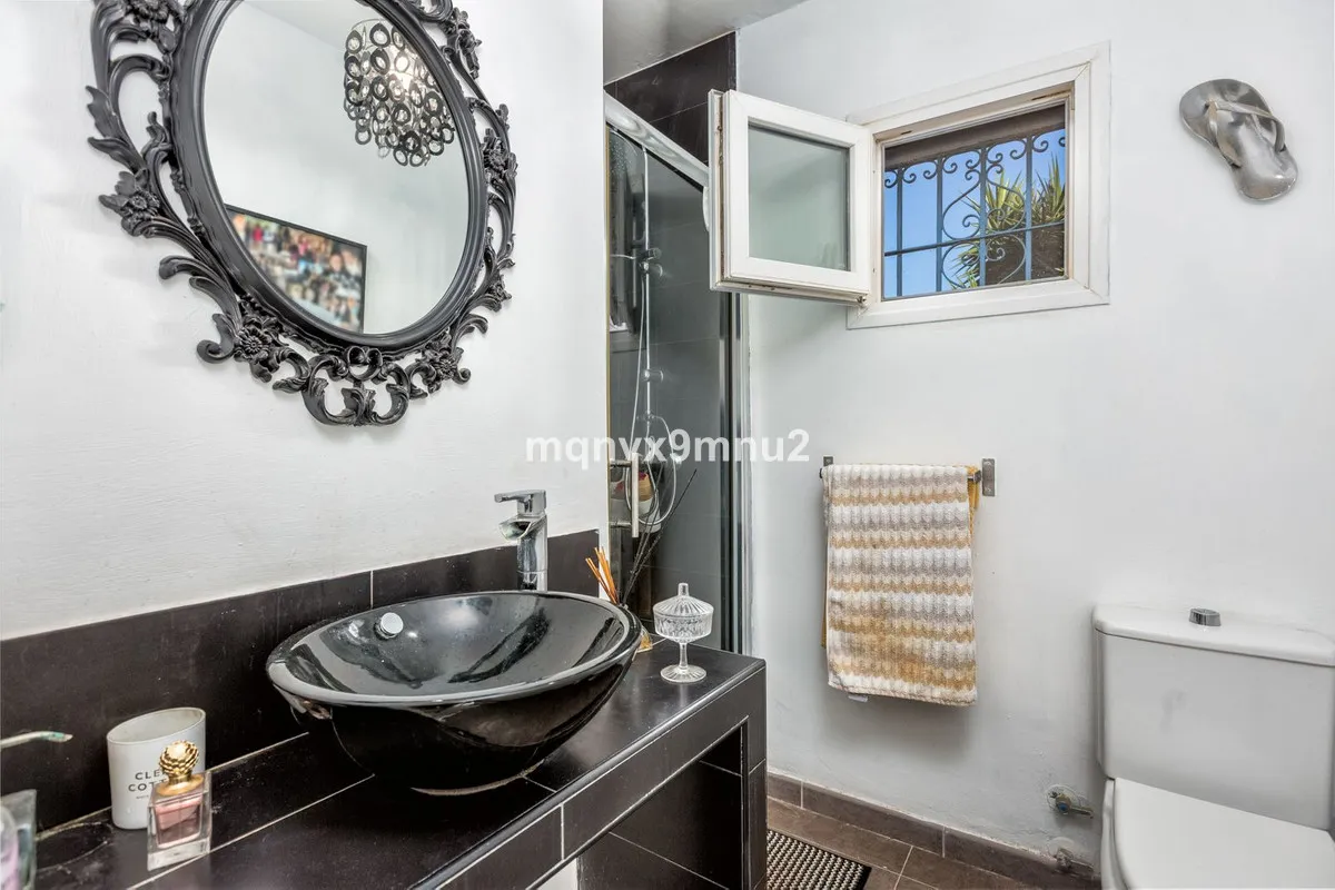 d5bb935c-ab27-4a26-9b88-f0b377c7dea9