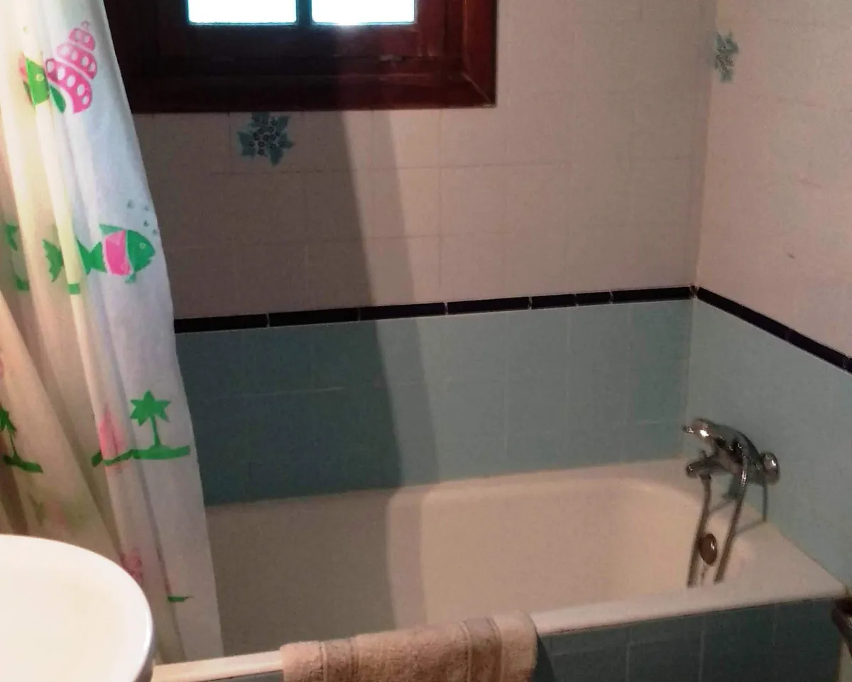 084deb24-7fd2-482d-9595-2c0ee4a46336