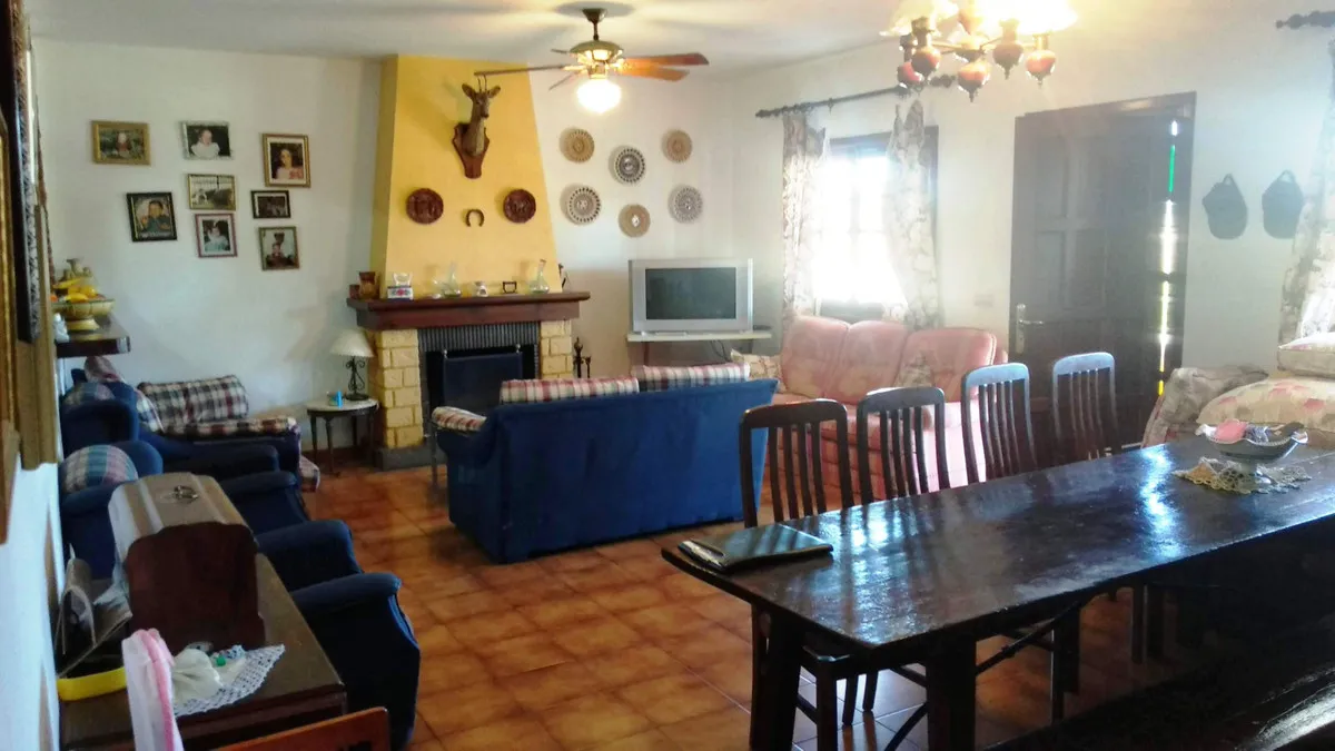 e4afbf08-17d3-45f0-9cae-18160dd3b7a6