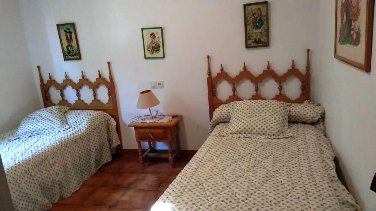 e52c66f7-5309-4f77-8381-6772bc9e3539