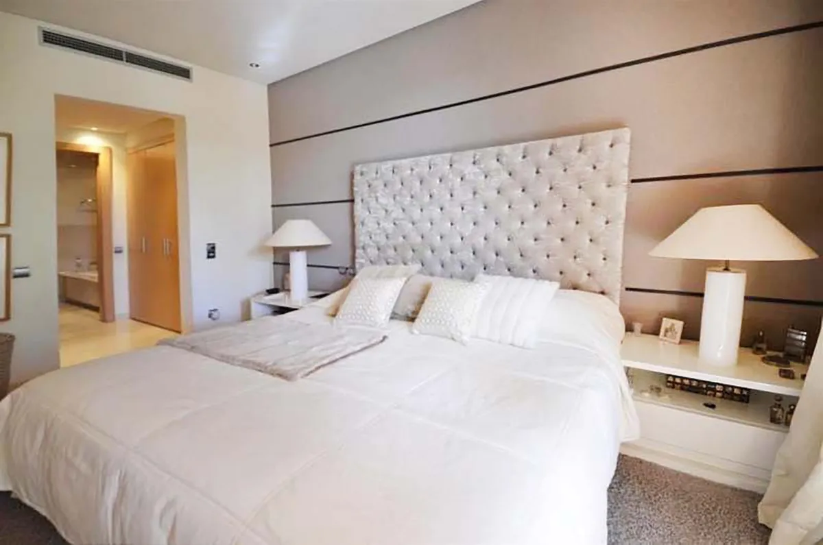 53d348ec-5269-4601-b6d3-a802a325cd05