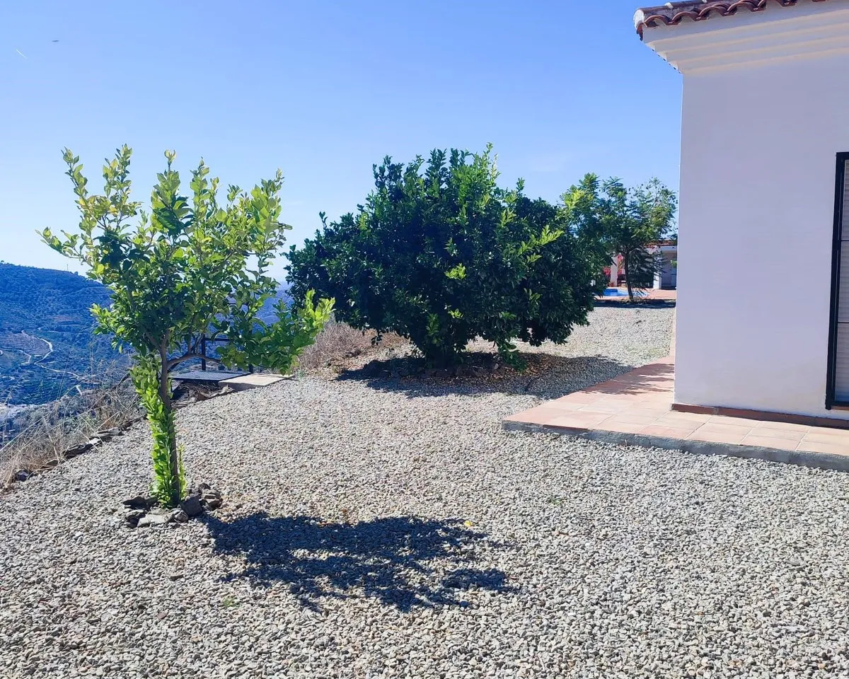 30f9945b-5dea-403b-b89e-005b09c37e3b