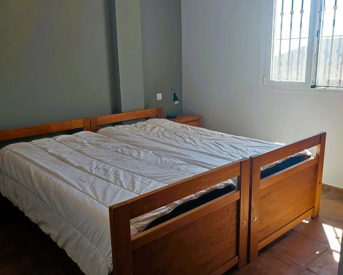 762487e9-adfe-4c18-b44d-91c1de37a22c