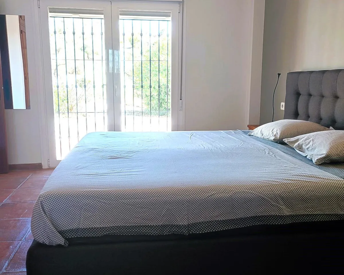 b2e497d1-ceaa-4287-ba00-82a6690c6afe