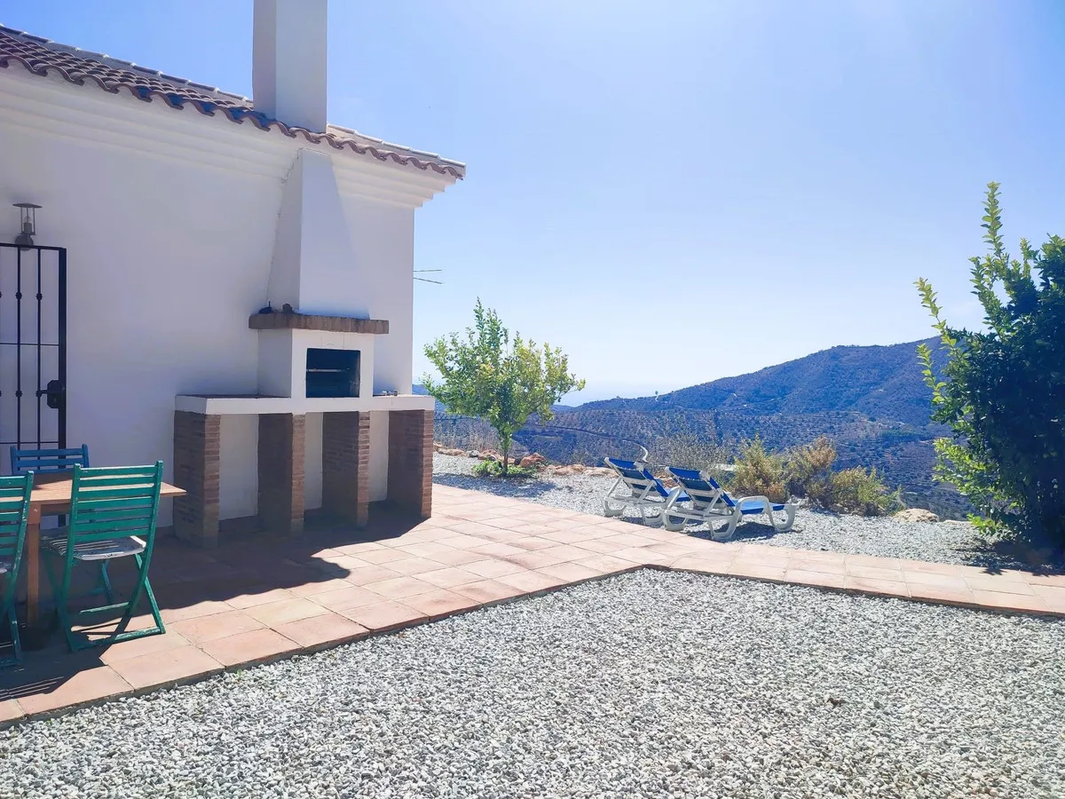 c9583f12-946d-4e2a-b8aa-e5fab3335887