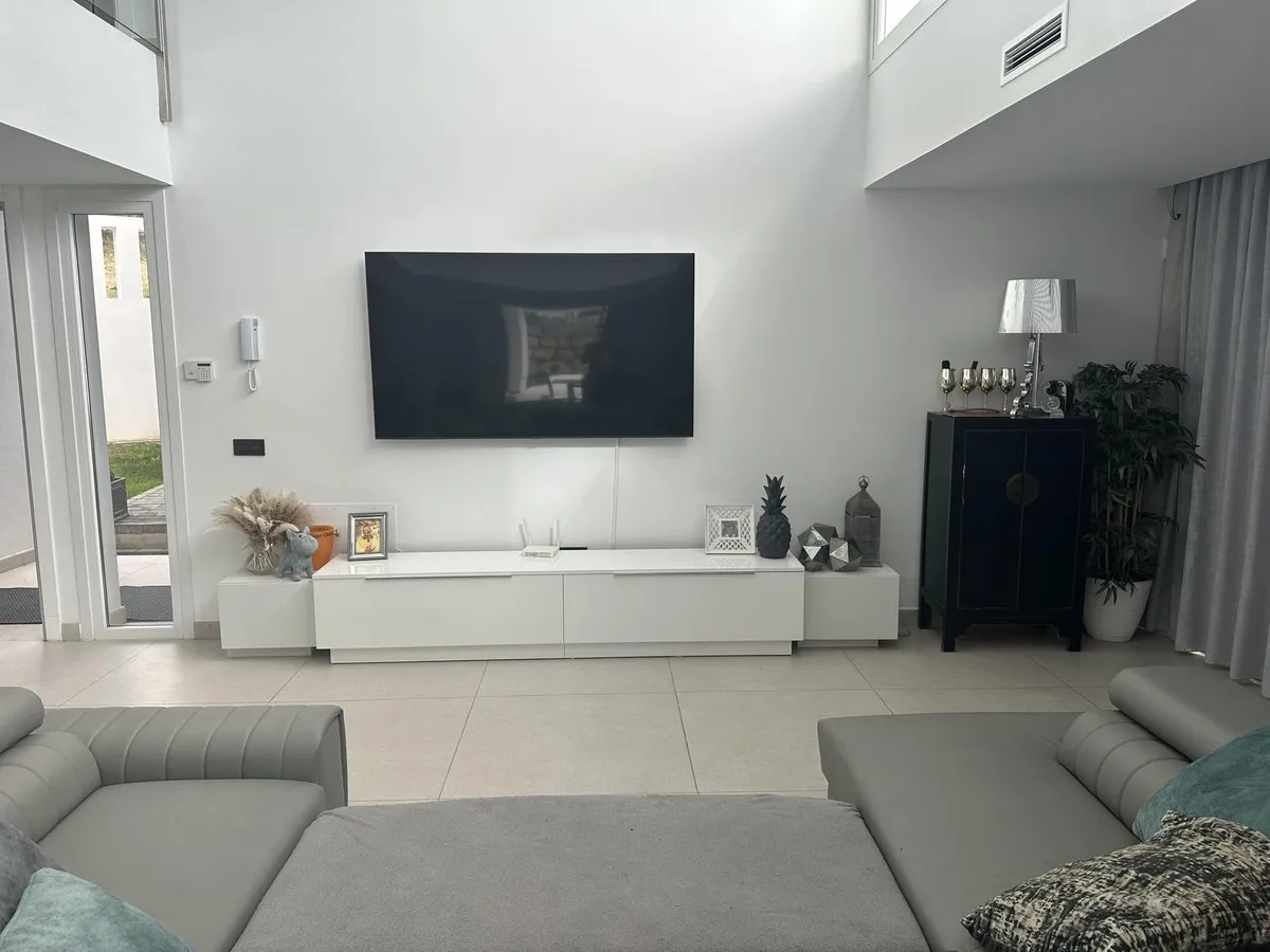 6f287db0-a8b4-4fdf-86fd-3e7a07fdd5d6