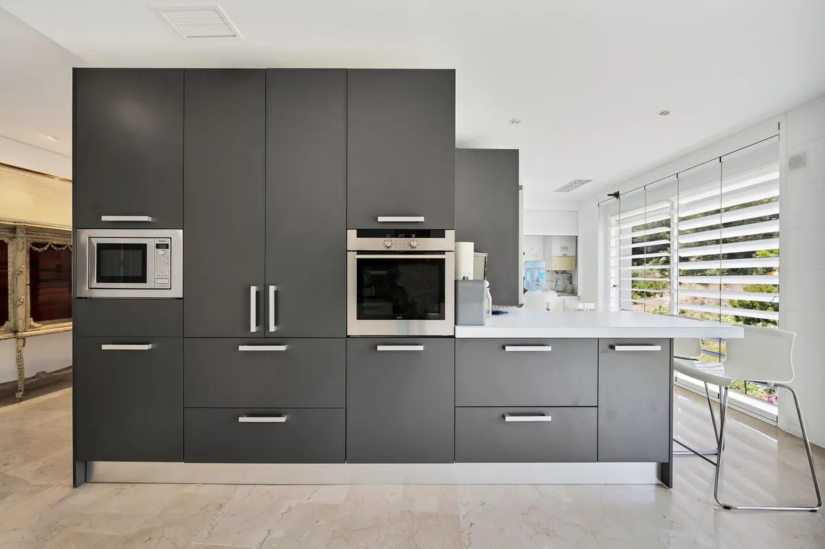 11ab33a3-2f04-4283-a9ee-e4f24875023f