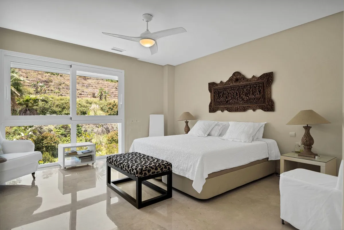 6024422c-a4be-48bb-84c7-74b716d3b100