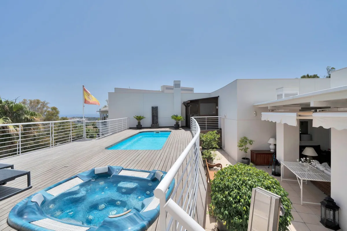 87ccc1cc-712a-4d55-a3c1-65054a785766