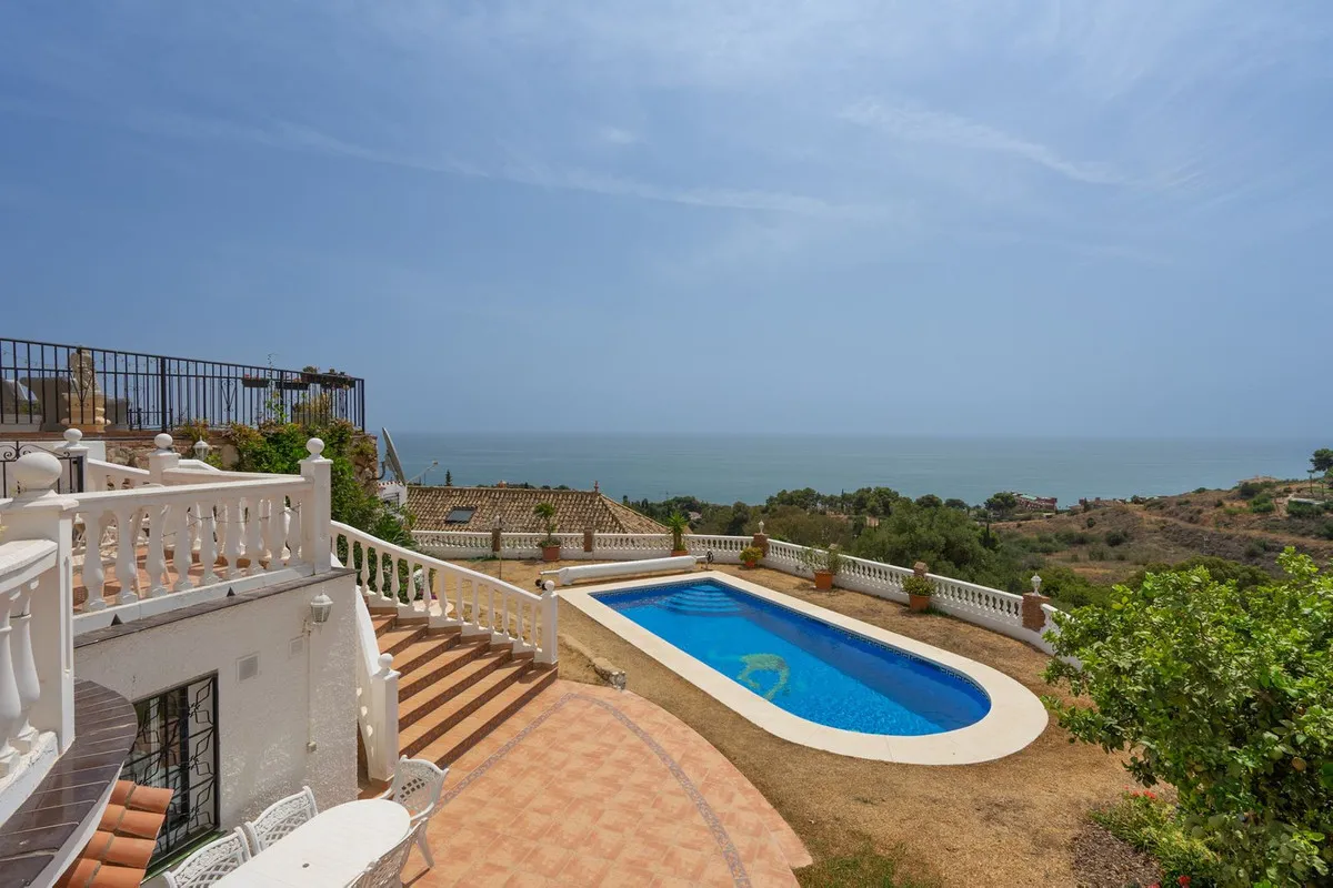 3c2b79cb-bf76-4d14-ba6b-ca3a015665b0