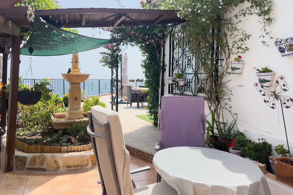 6f9e61b6-89bc-4d2d-baec-5b770c2ba965