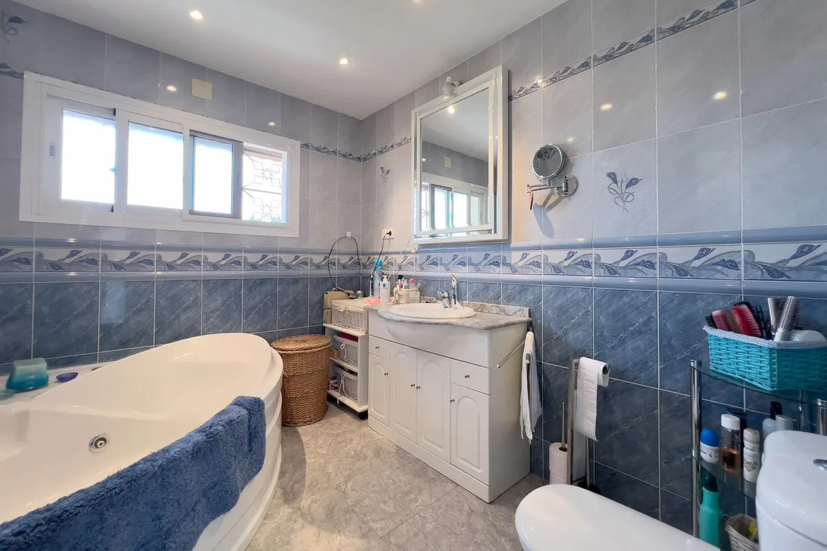 a1de6b9f-5ba1-4906-8a82-ebab4c327db5