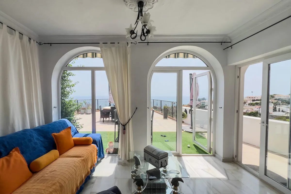 c9ab9ccf-551b-449f-908a-5364b7e12225