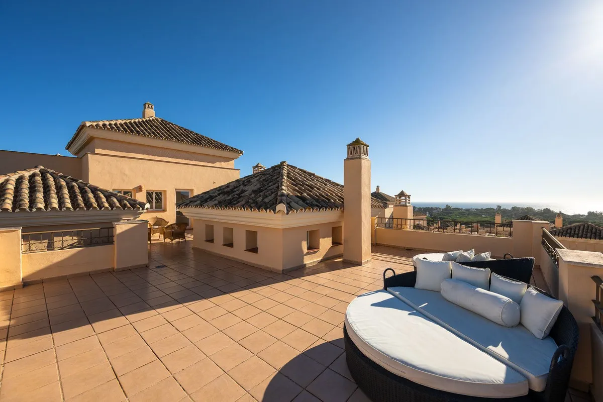 276f211e-dc74-485e-aa8c-31a92128e4c3