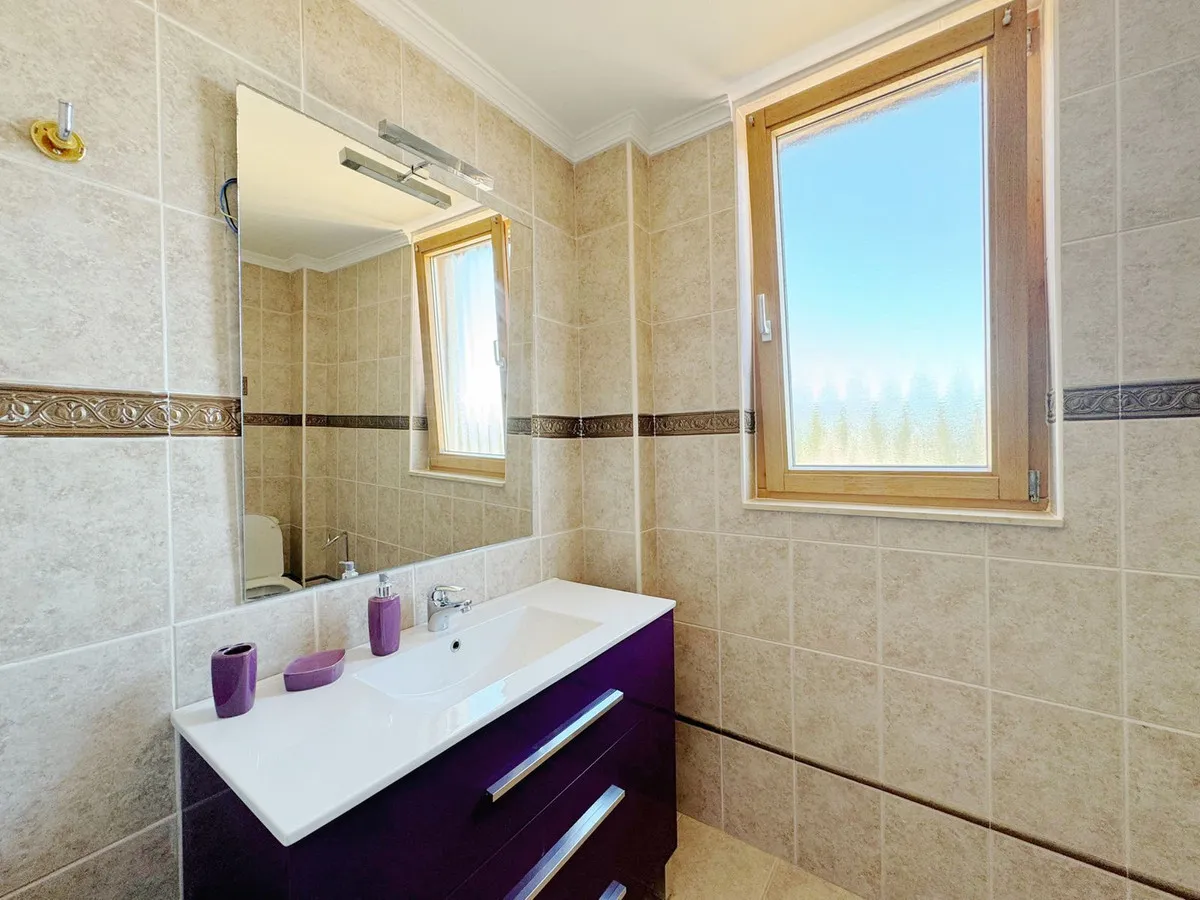 3acc3a43-69af-427a-bc3d-de4342c7e044