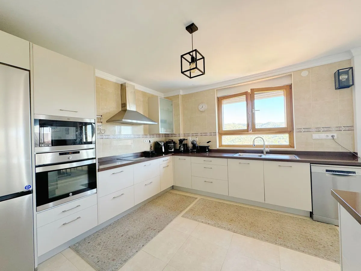 63a2cf16-57fb-459d-86f1-0c9797e6e2a9